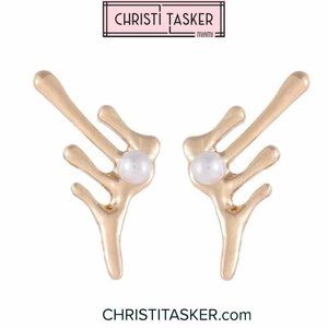 Pearly Paint Dripping Earrings | Designer Earrings